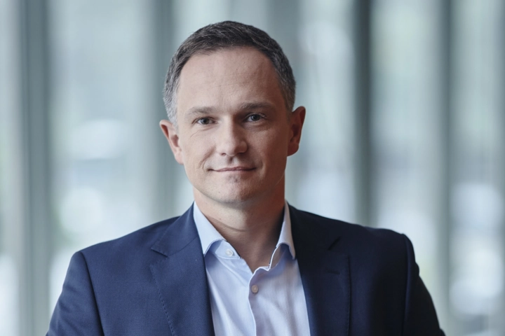 © Vienna Life Towarzystwo Ubezpieczeń na Życie S.A. Vienna Insurance Group Tomasz Borowski, CEO of Vienna Life Towarzystwo Ubezpieczeń na Życie S.A. Vienna Insurance Group