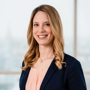 © Klaus Ranger Petra Haubner, Investor Relations Manager