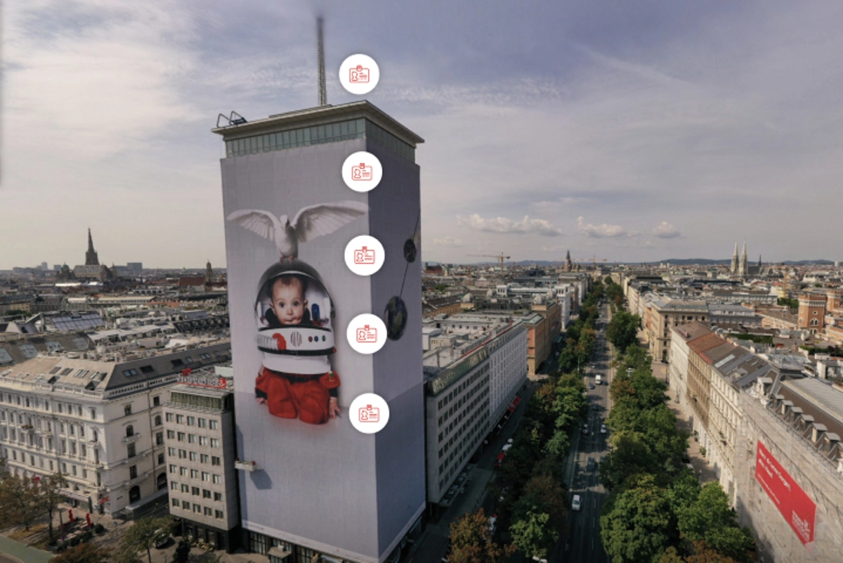 © VIG Aerial view of the Ringturm with the controls for the virtual tour of the building