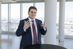 © Marlene Fröhlich_luxundlumen.com Deputy CEO Peter Höfinger in Interviewsituation