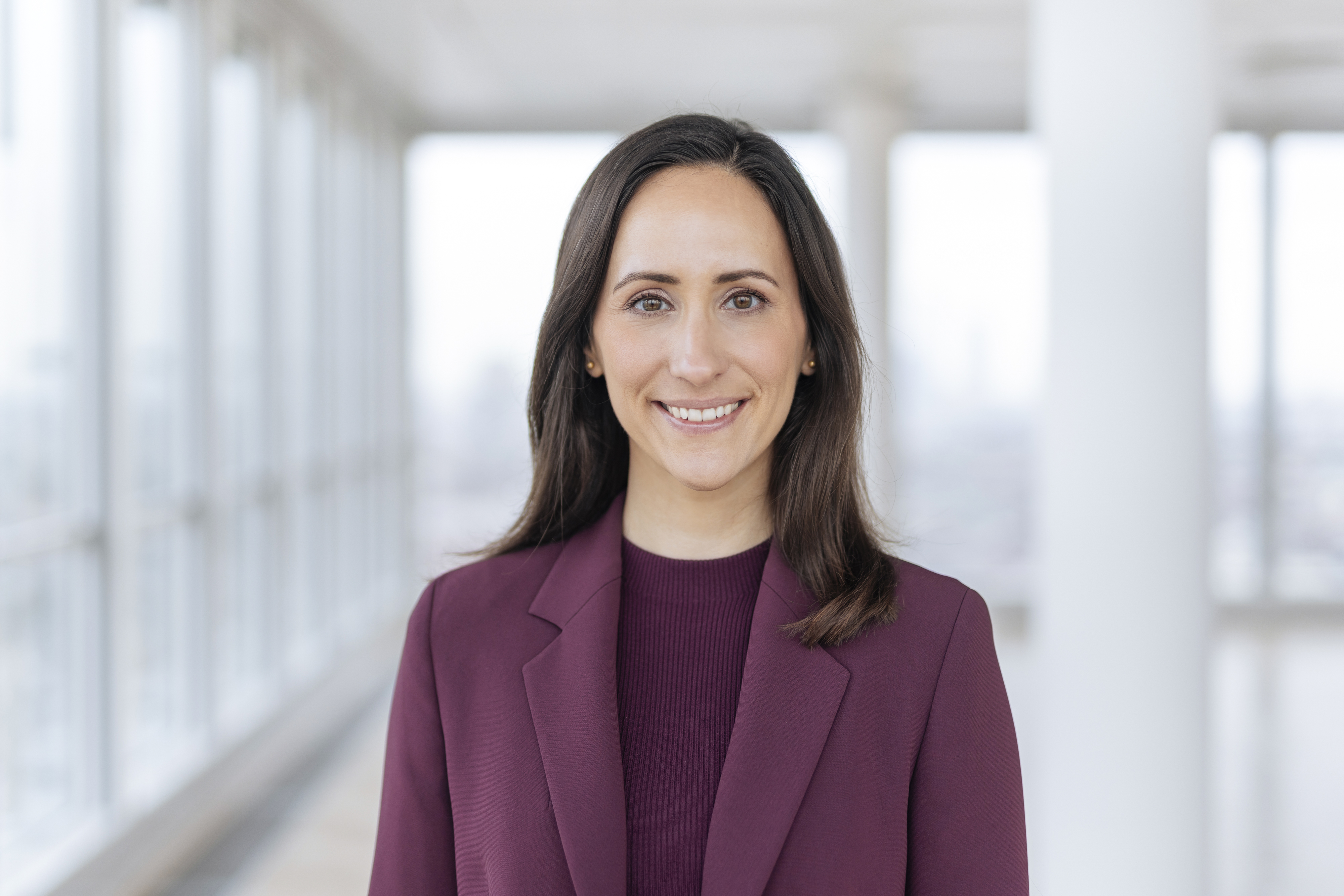 Sylvia Machherndl, Investor Relations Manager